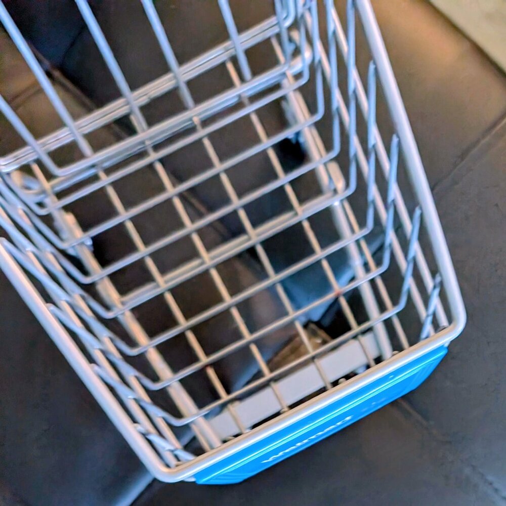 Walmart shopping basket
